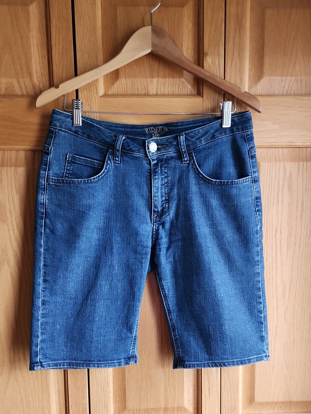 Riders by Lee Dark Blue Denim Bermuda Shorts Size 8